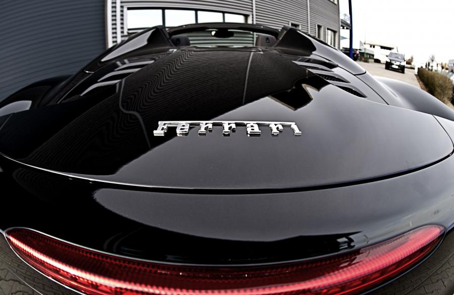  Ferrari 458 Italia Spider Perfetto by Wheelsandmore 2012 года  (фото 9 из 11)